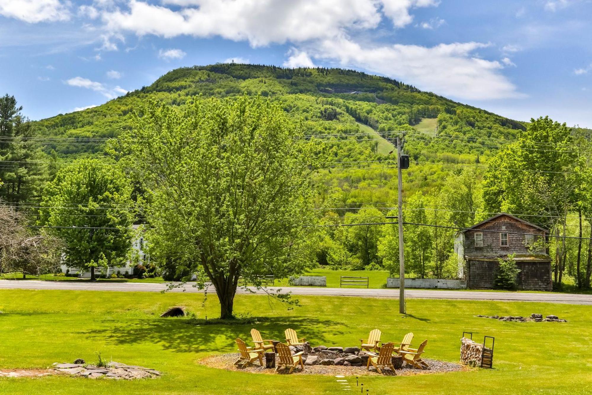 Matterhorns Hunter Lodge Exterior photo
