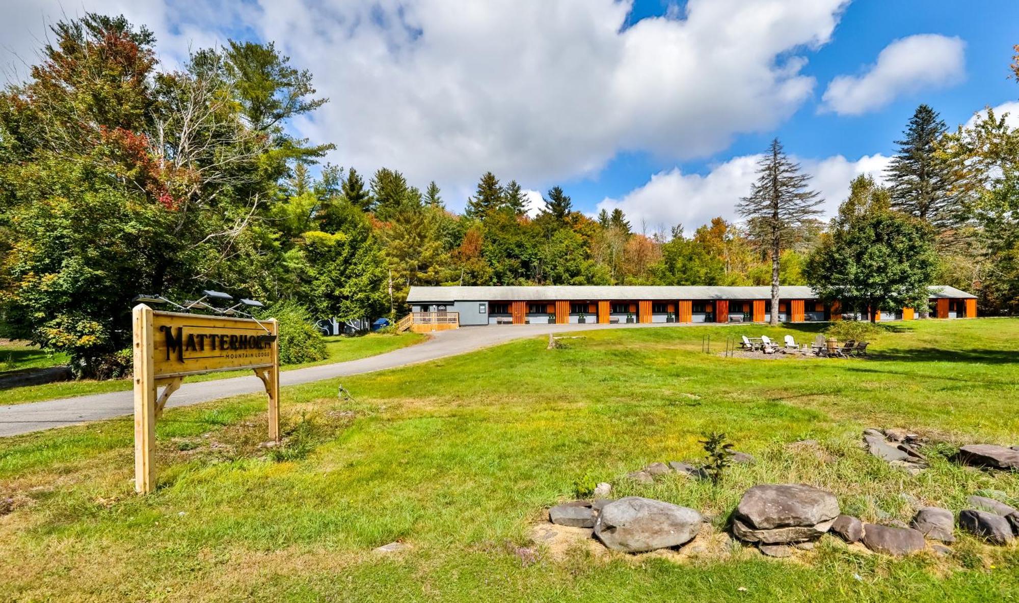 Matterhorns Hunter Lodge Exterior photo